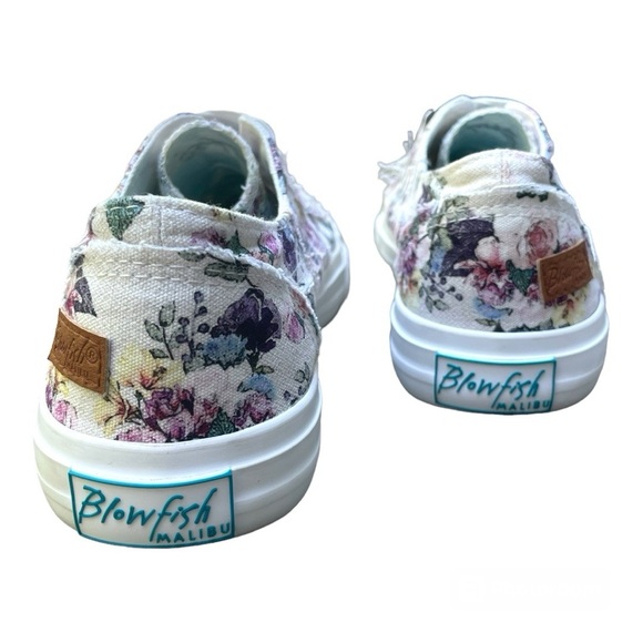 Blowfish Malibu: Marley White Vintage Floral Sneakers - Picture 5 of 5